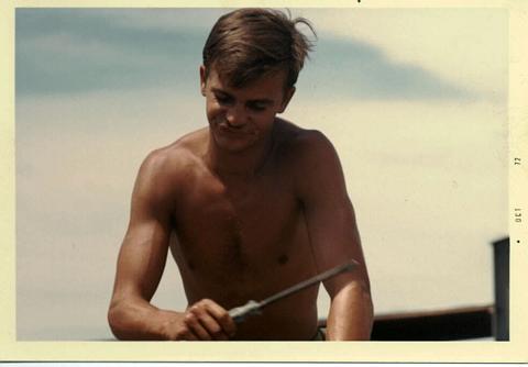 Dwyer fixing lugs.jpg